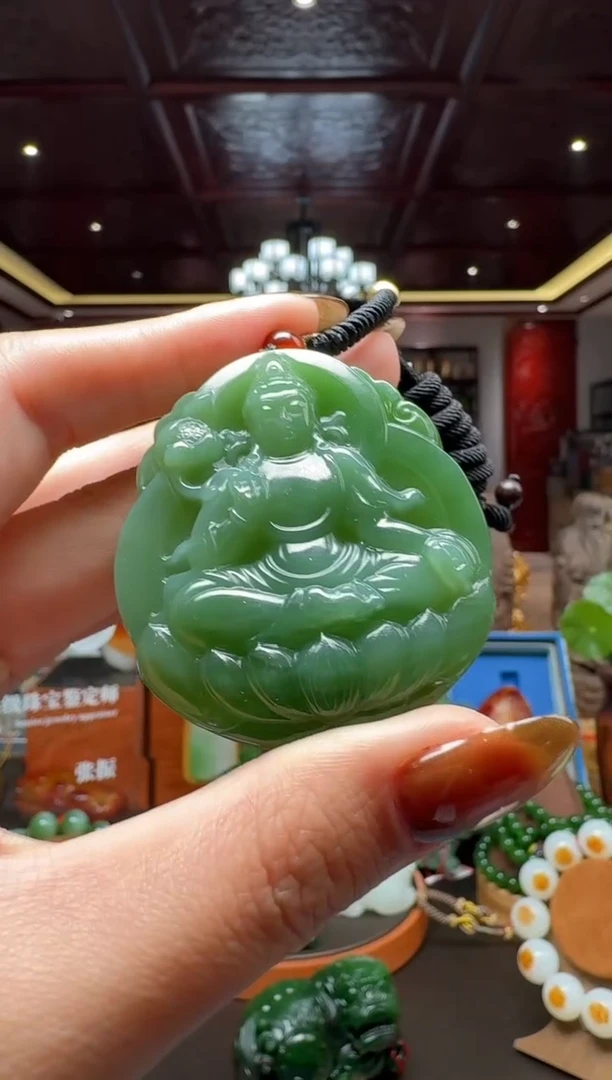 未镶嵌和田玉挂件by