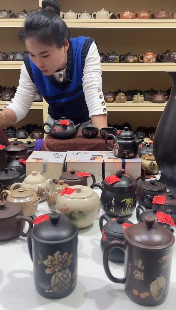 壶完品 明炉红梅  750  一壶两杯