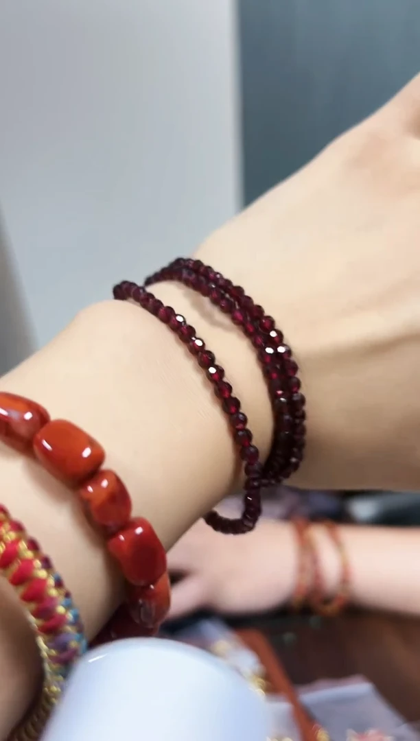 手串未镶嵌石榴石石榴石三圈