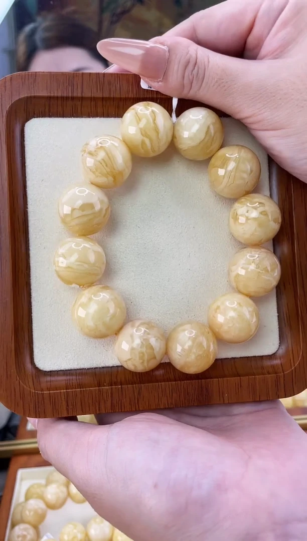 裸石蜜蜡未镶嵌手串