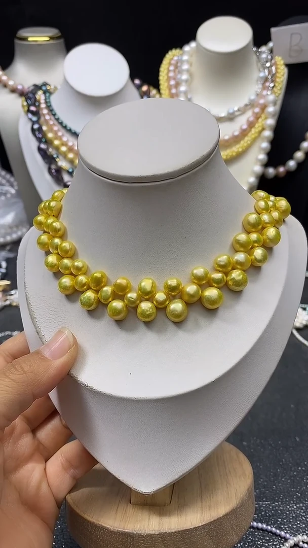 淡水珍珠未镶嵌颈饰人