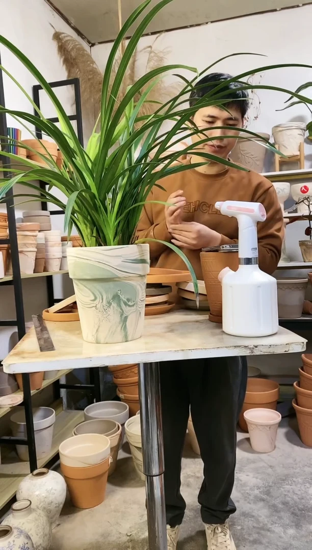 【闪购商品】红陶18*21绿白陶反比例 1盆无托