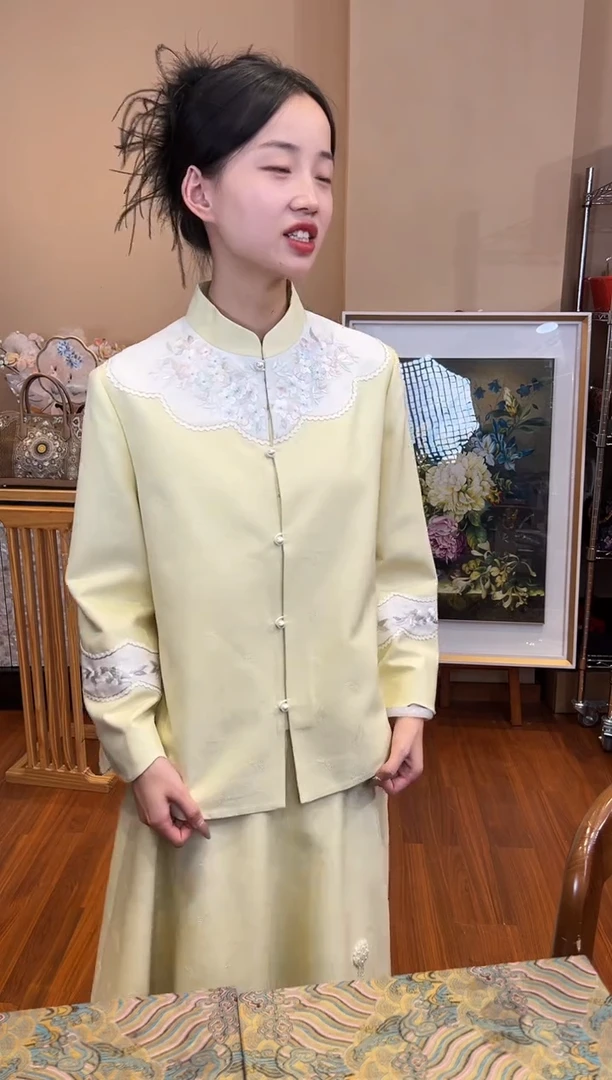 刺绣XL 120-130小鸭黄上衣 苏绣外套上衣