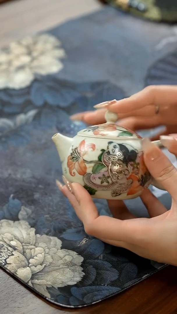11留器茶斋高货瓷器@@YG0117