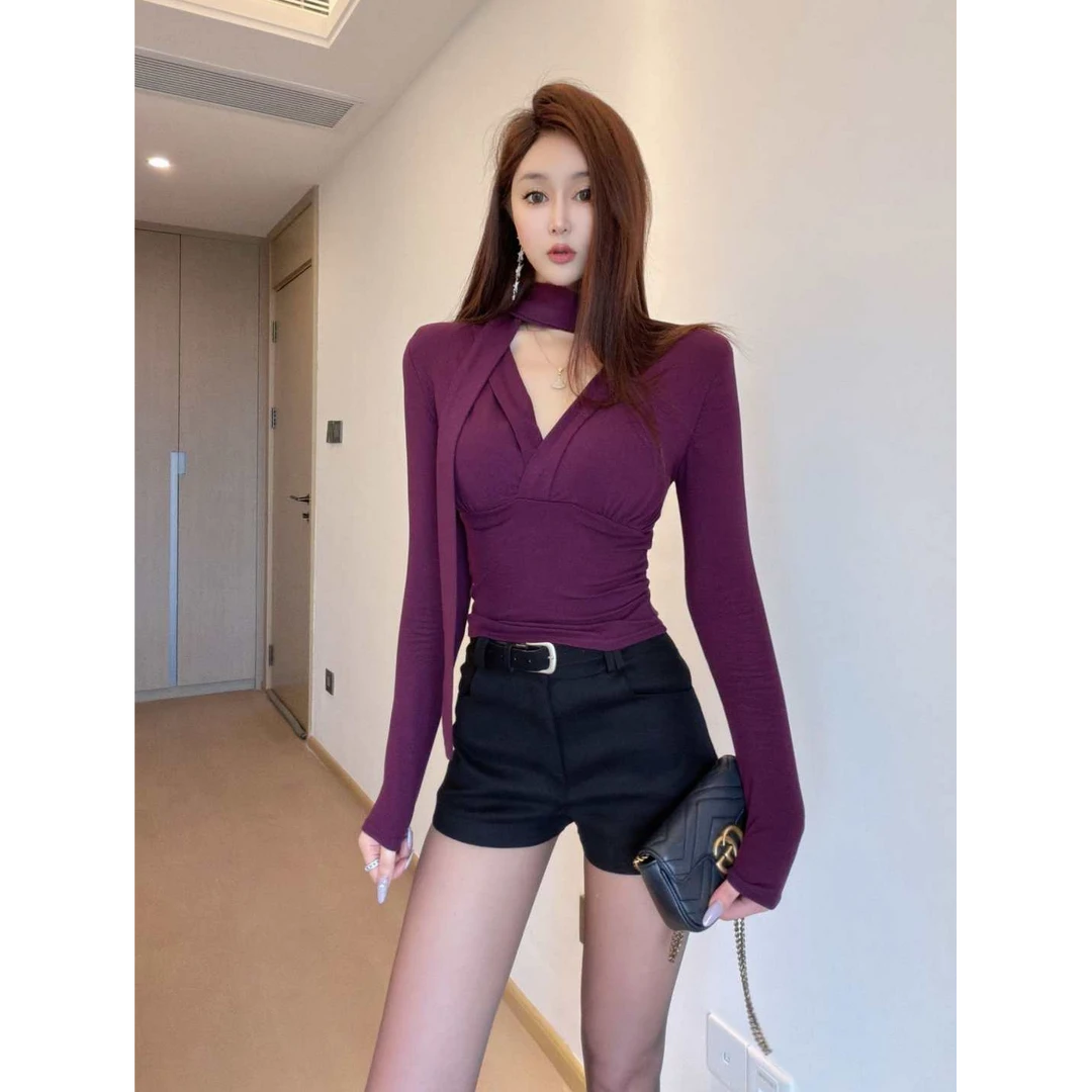 梦优莱梦优莱设计感系带V领长袖T恤女装春秋冬小众炸街高级感显瘦