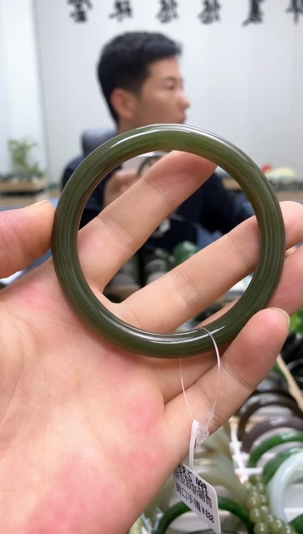 和田玉手镯未镶嵌58.5（8.5）