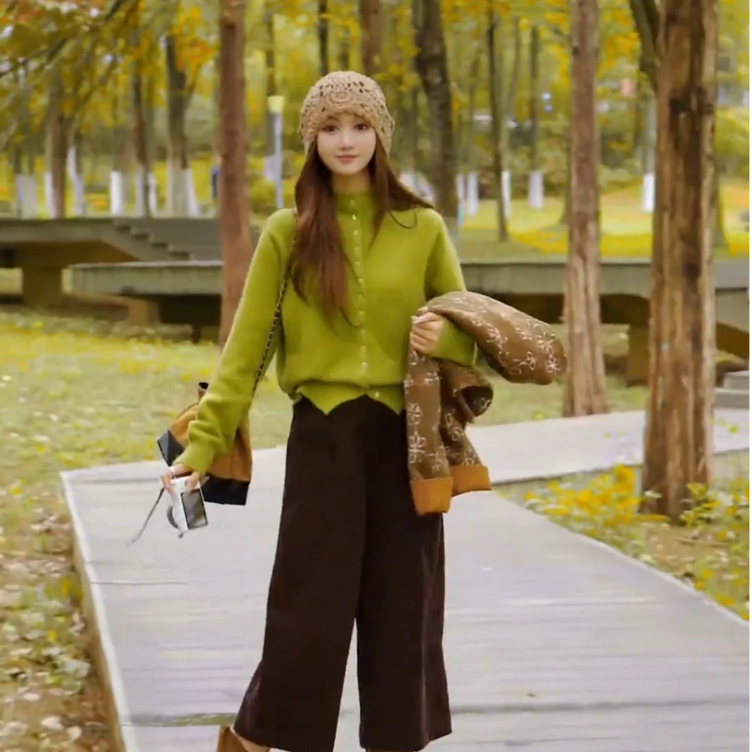 绿色高领慵懒风宽松时髦针织开衫女秋冬新款减龄韩系拍照必备衣服