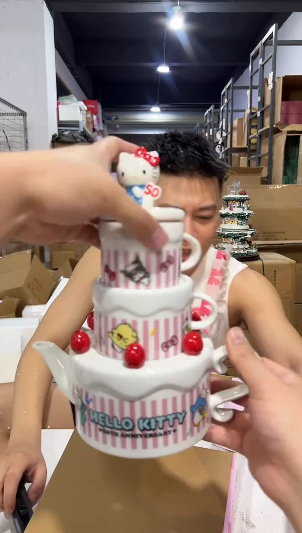 瓷片原盒kt猫50周年茶壶套组