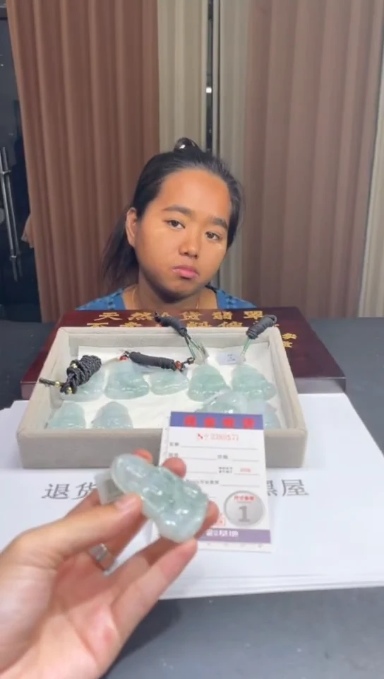 未镶嵌定制翡翠未抛光毛货多样性发其一拍一发一0571