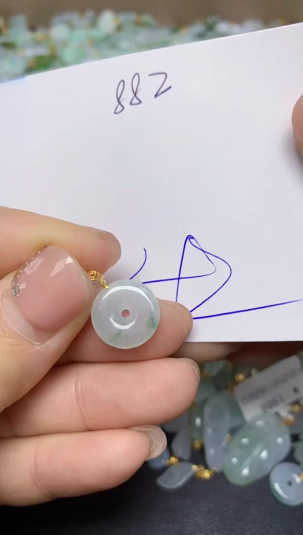 【闪购商品】翡翠挂件18K金镶嵌 天然翡翠A货