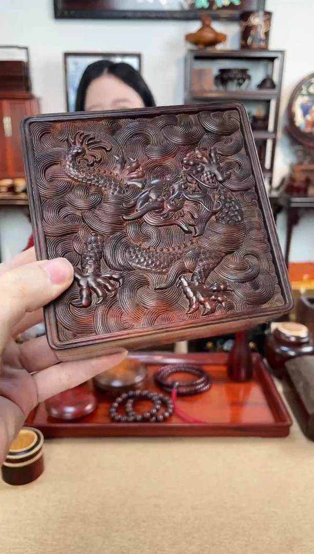 红酸枝木类成套家具龙盒