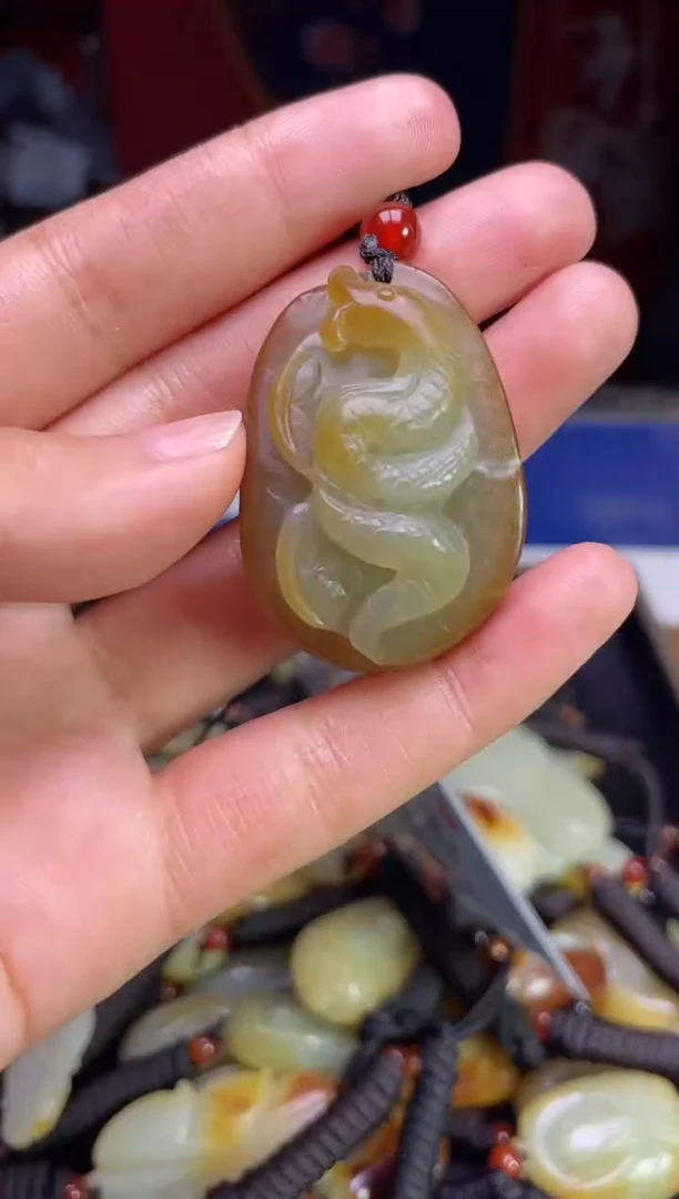 颈饰未镶嵌和田玉132