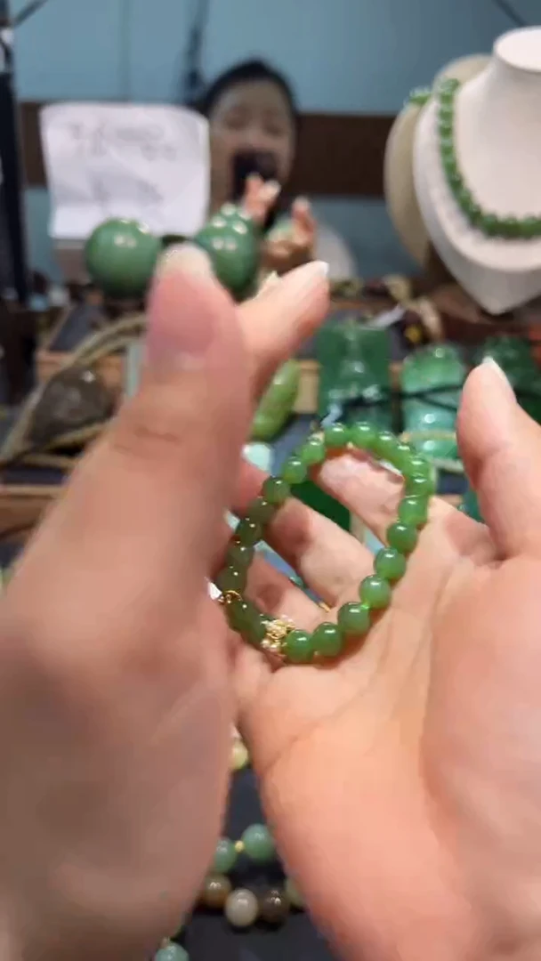 未镶嵌手串和田玉1