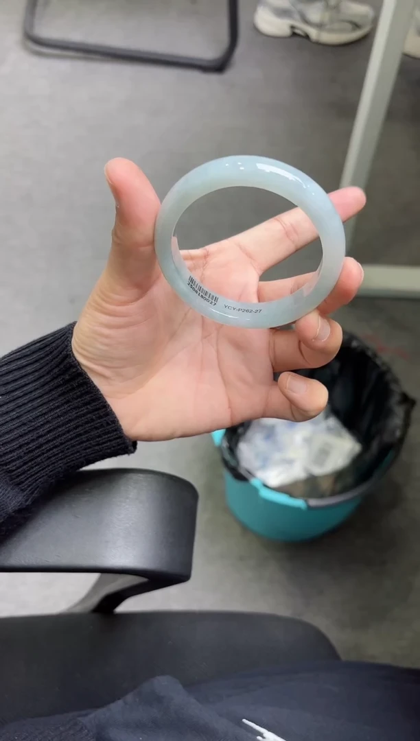 未镶嵌手镯翡翠手镯