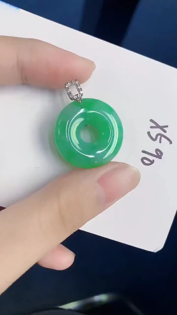 颈饰18K金镶嵌翡翠天然翡翠缅甸A货
