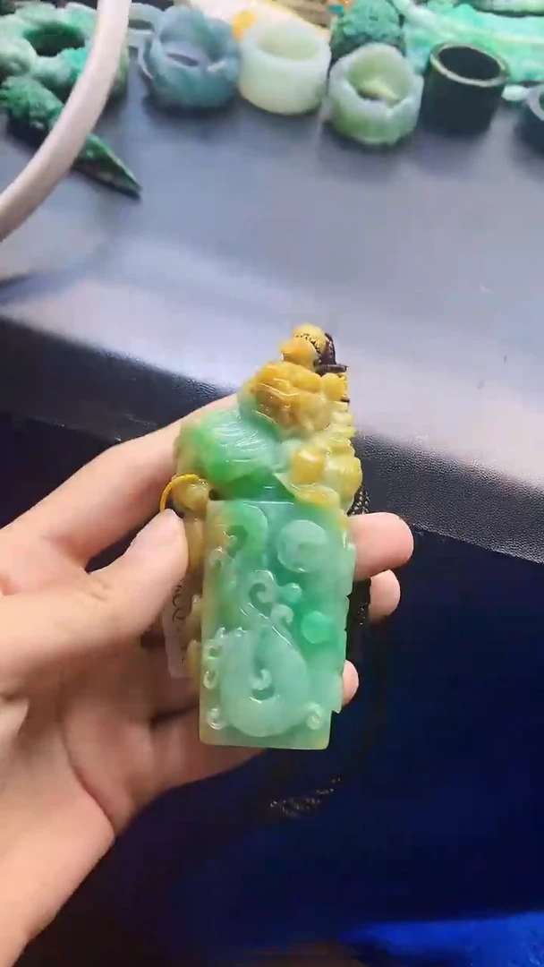 颈饰未镶嵌翡翠气****生天然缅甸a货翡翠