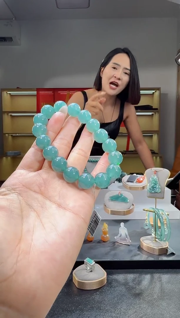 未镶嵌手串翡翠手串（多样性发其一）