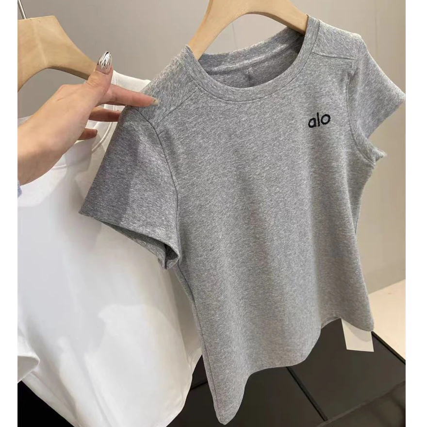 【刺绣工艺】新款时尚百搭时髦设计短款显瘦款刺绣字母T恤L