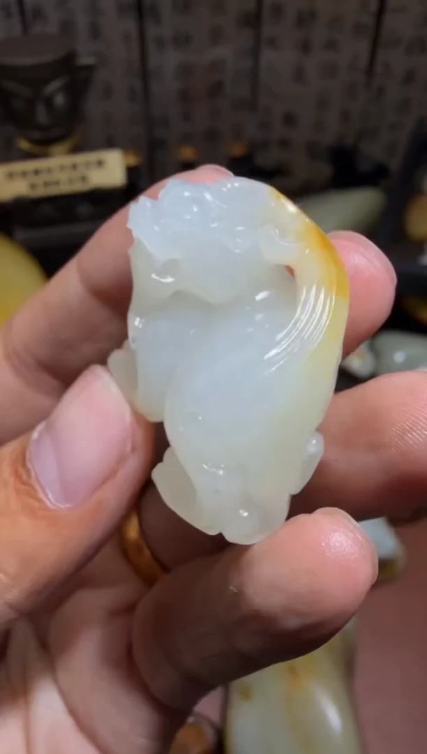 未镶嵌和田玉挂件和田玉