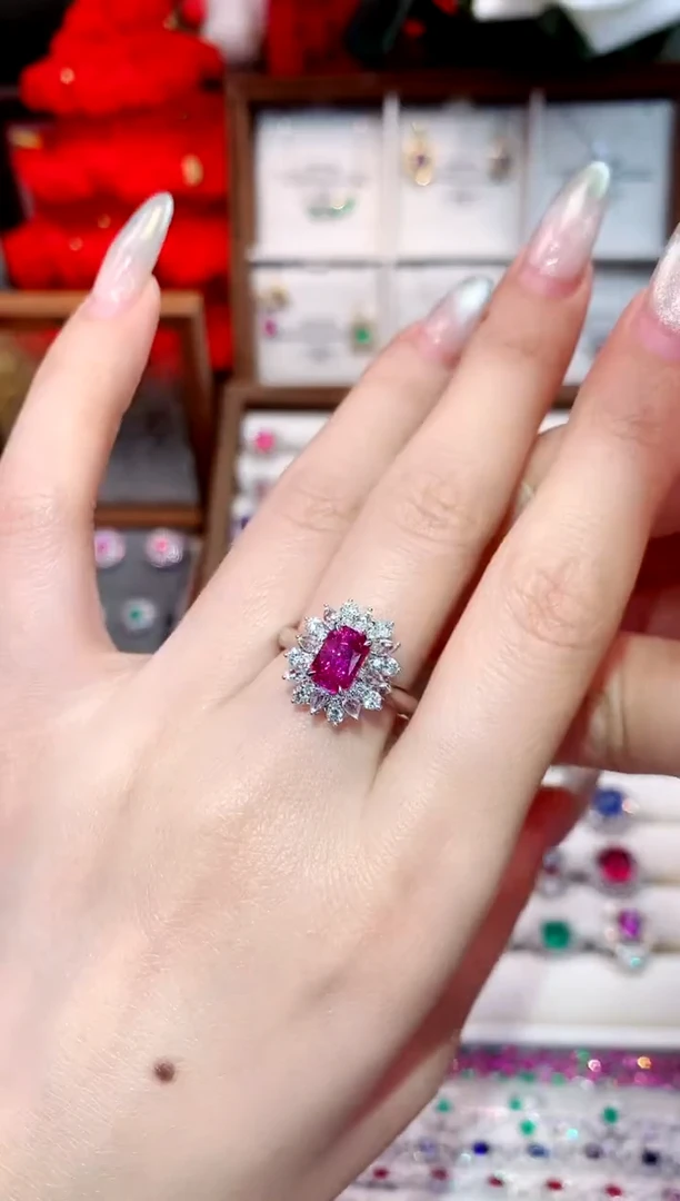 戒指彩色蓝宝石18K金镶嵌2.03ct/天然宝石/七天无理由