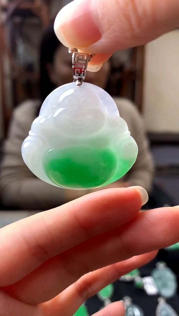 吊坠(不含链)18K金镶嵌翡翠佛