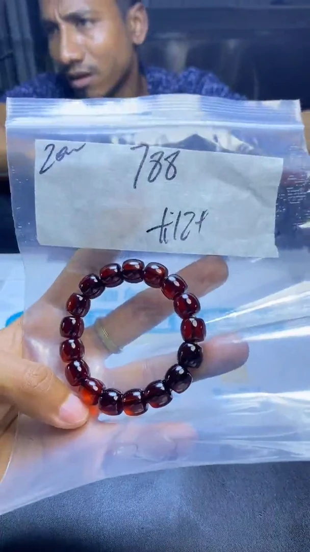 未镶嵌琥珀手串8888888