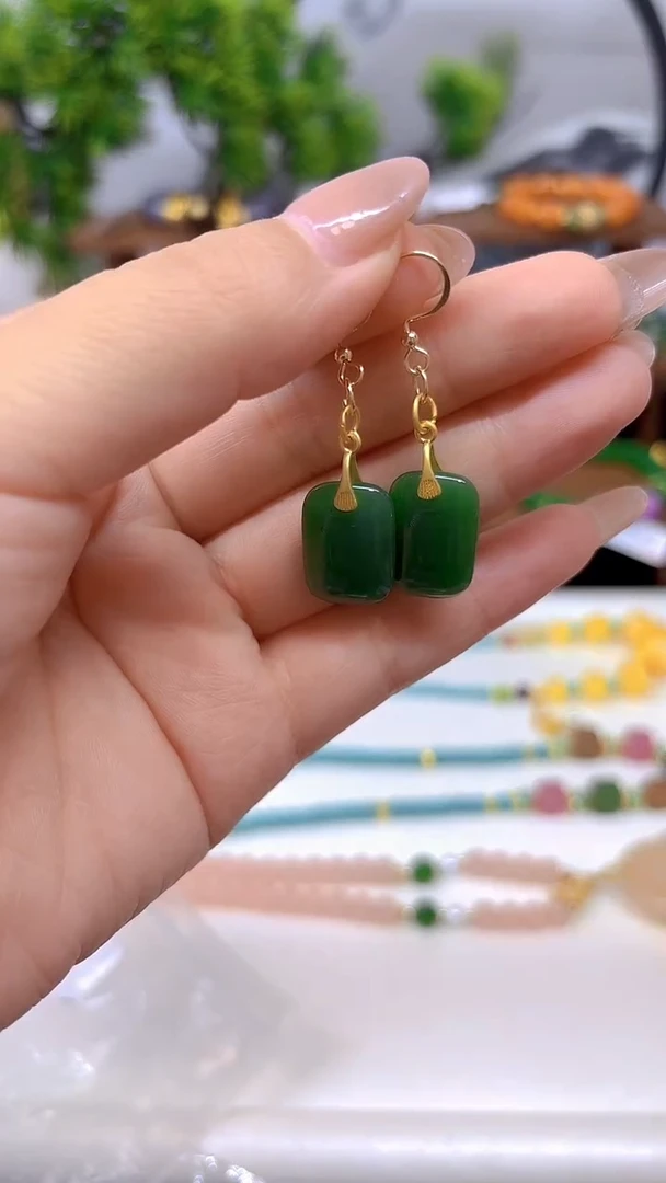 和田玉（碧玉）14K金镶嵌耳饰E171