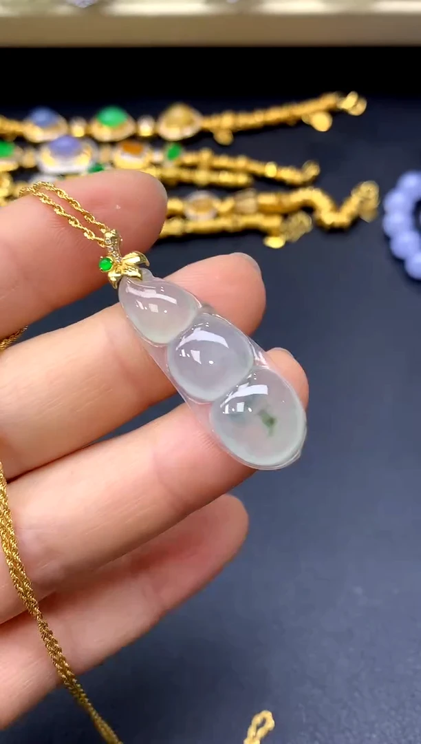 颈饰18K金镶嵌翡翠248-中国好珍宝