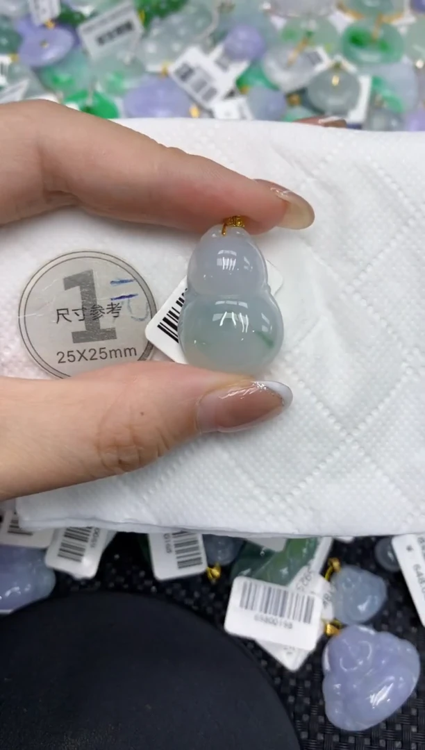 颈饰18K金镶嵌翡翠1111111