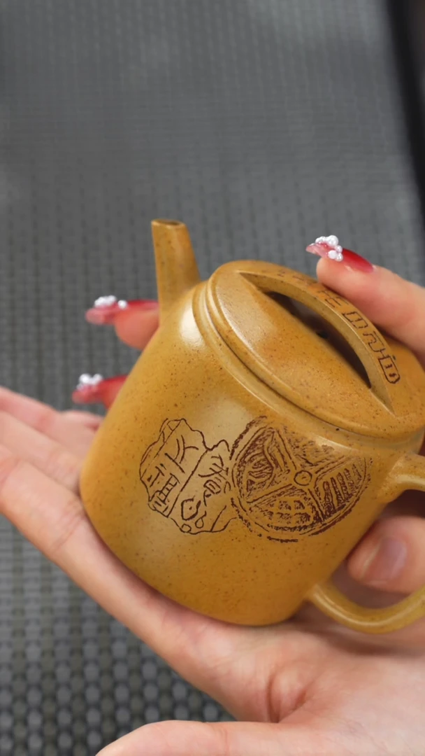 茶壶紫砂高温段泥刻绘高汉瓦150cc