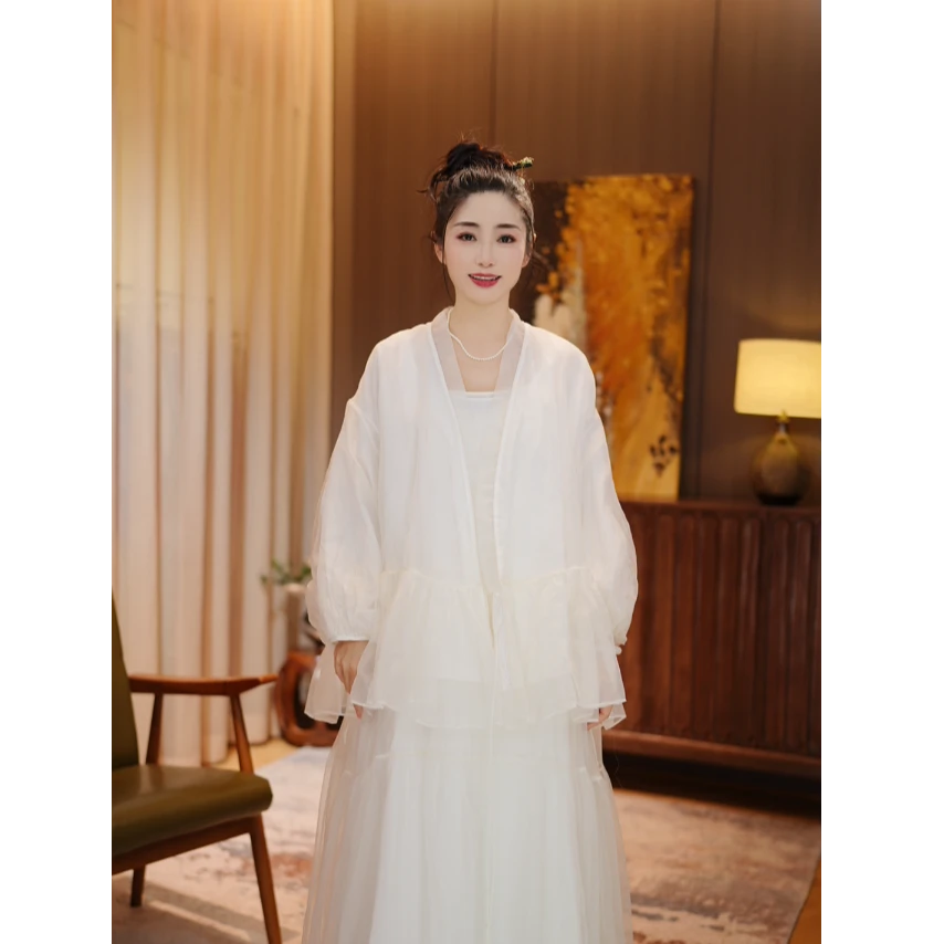 《绽放》彬壹冉长袖新款时尚仙气防晒短款气质桑蚕丝开衫白色上衣