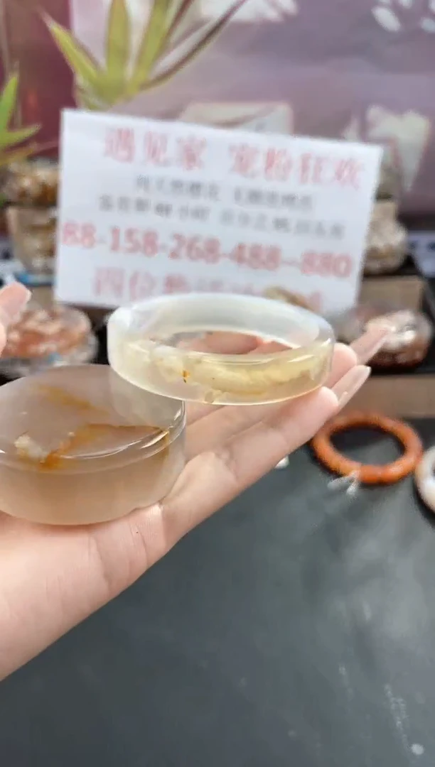 未镶嵌手镯石英质玉55