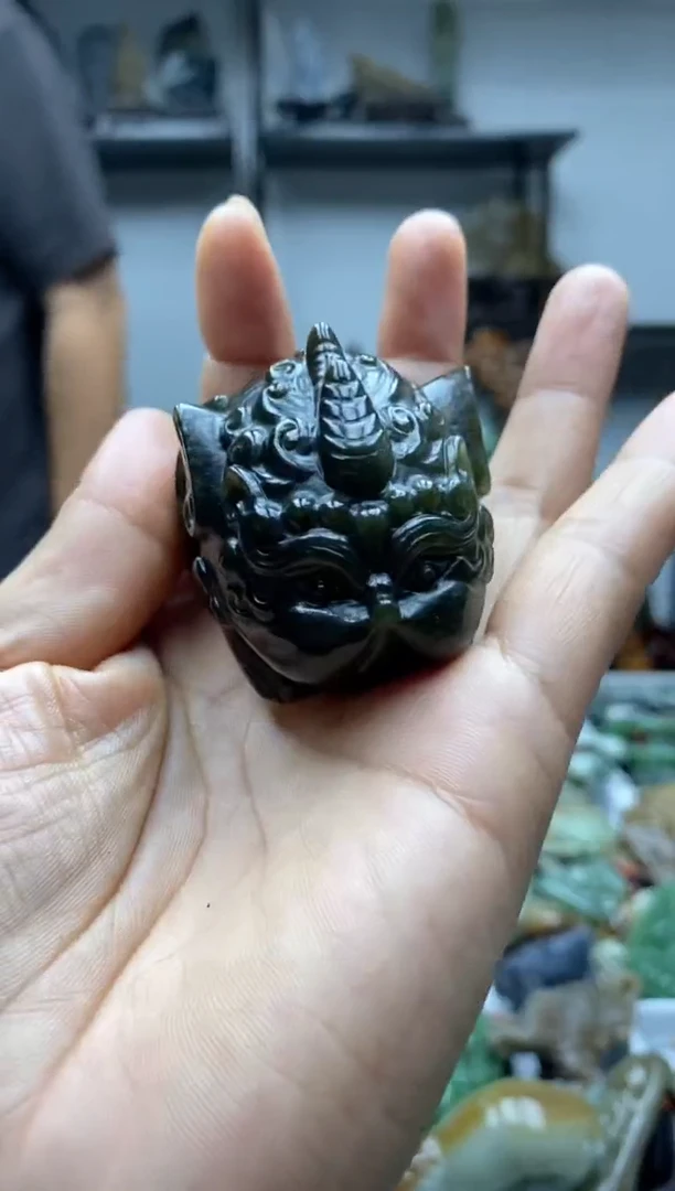 未镶嵌和田玉把件1