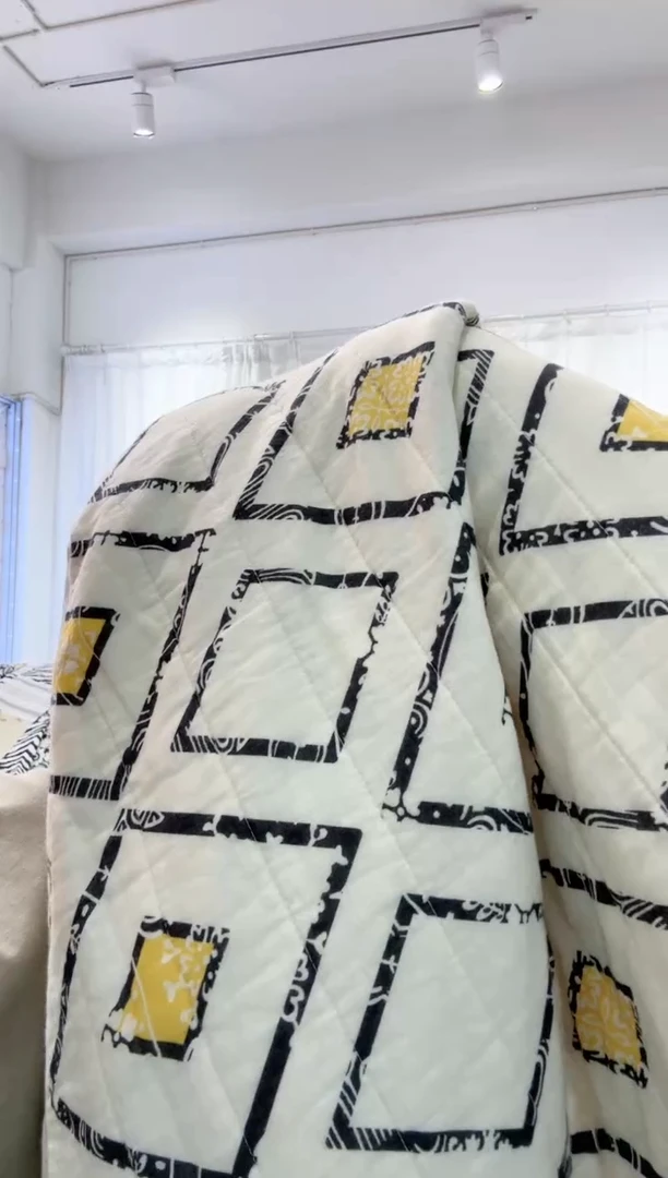 棉230*250纯棉床盖87号微瑕