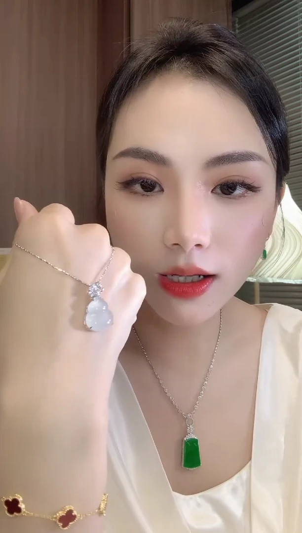 翡翠18K金镶嵌吊坠(不含链)A25