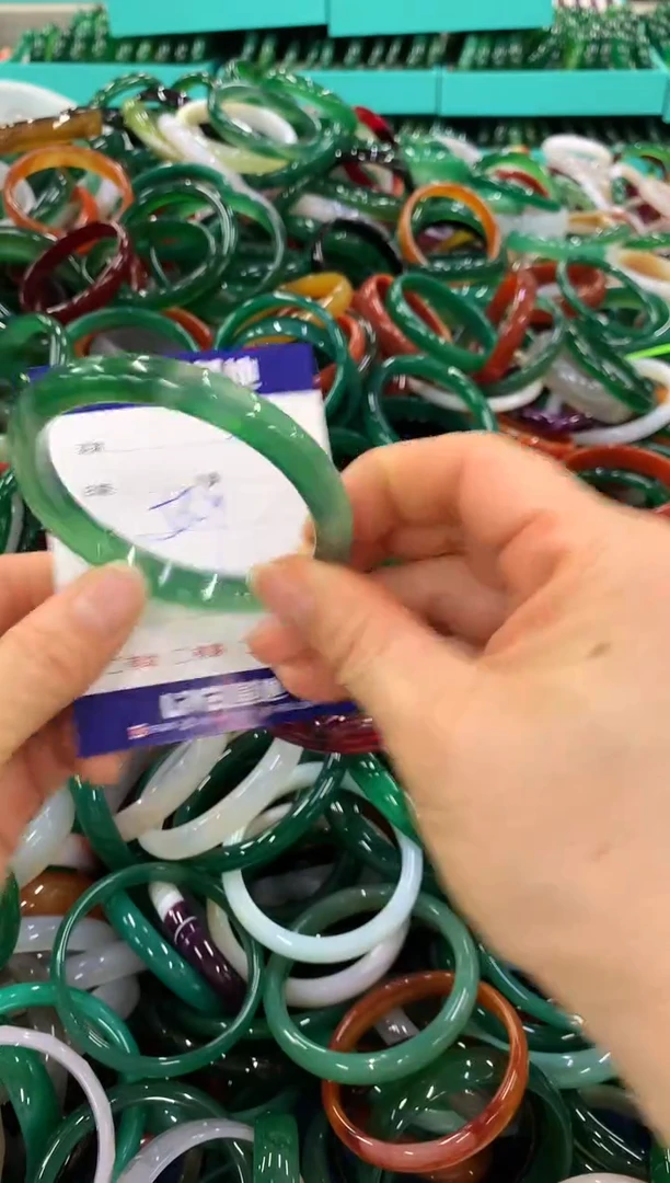 手镯玛瑙/玉髓未镶嵌31