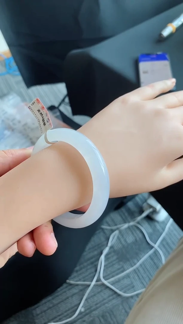 【闪购商品】翡翠手镯未镶嵌63号58.2*12.1*9.1正圈