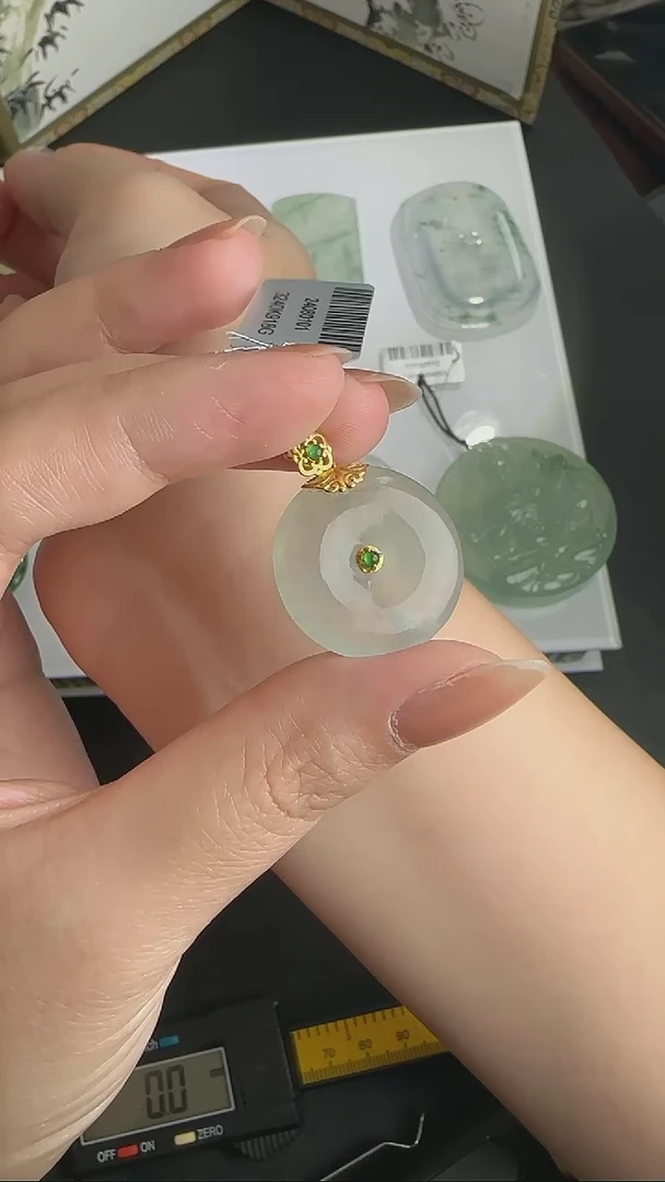 【闪购商品】翡翠颈饰18K金镶嵌WY0119070