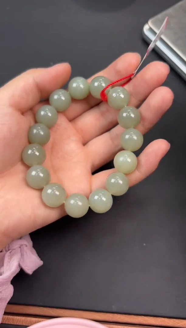 【闪购商品】和田玉手串未镶嵌且末微色差近矿卡14