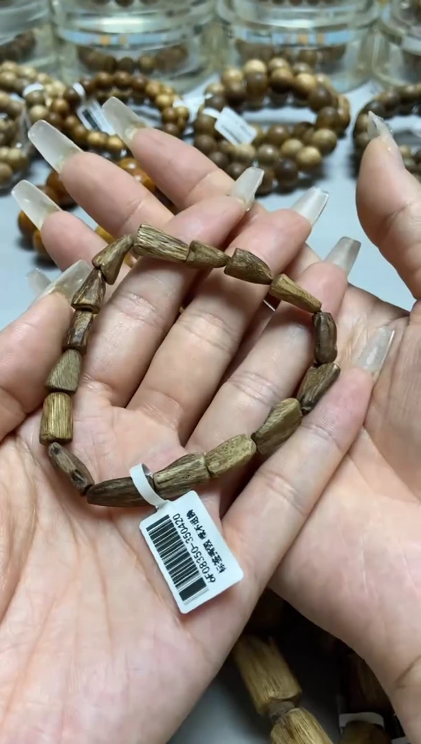 沉香手串达拉干红土留疤随型单圈多样性发其一