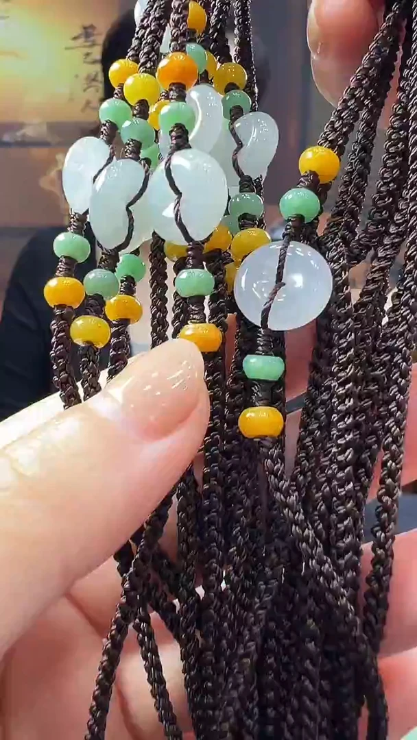 未镶嵌挂件翡翠美背（多样性发其一）