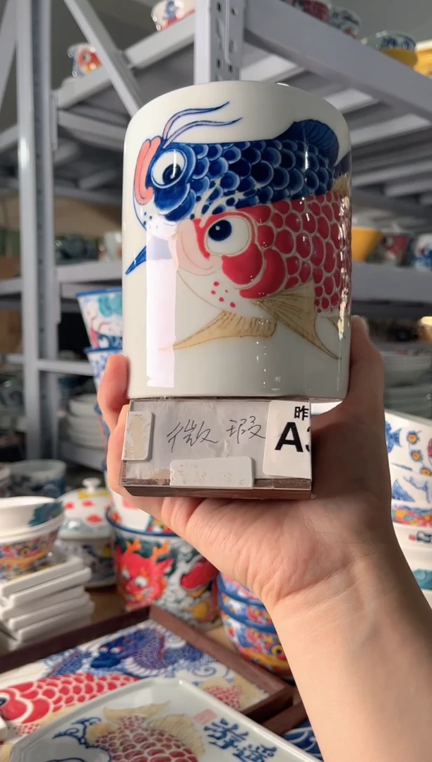 拙明院（微瑕价格）纯手绘笔筒