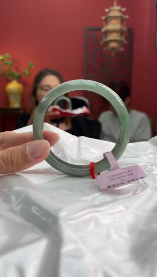 未镶嵌手镯翡翠翡翠手镯2