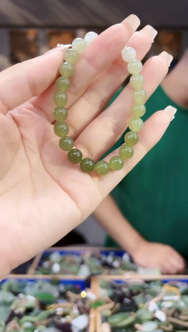 和田玉未镶嵌挂件拍一发一