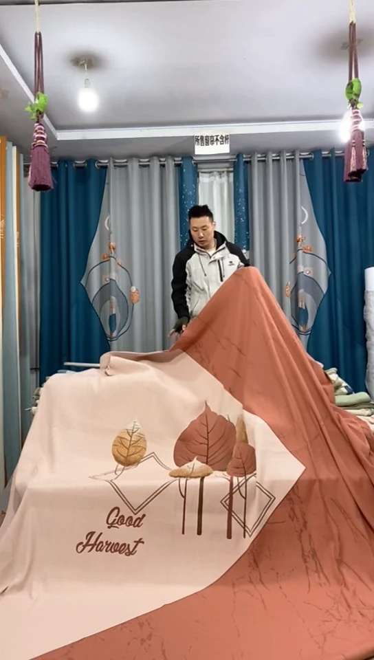 布成品窗帘   6.5 +27