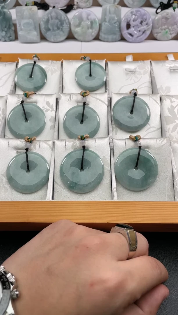 颈饰未镶嵌翡翠25/12/11/.42绿扣多样性发货，发其一