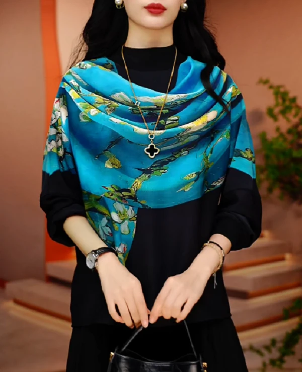 蓝色杏花-高端长袖时尚女显瘦显白百搭印花高领上衣（加绒加厚）