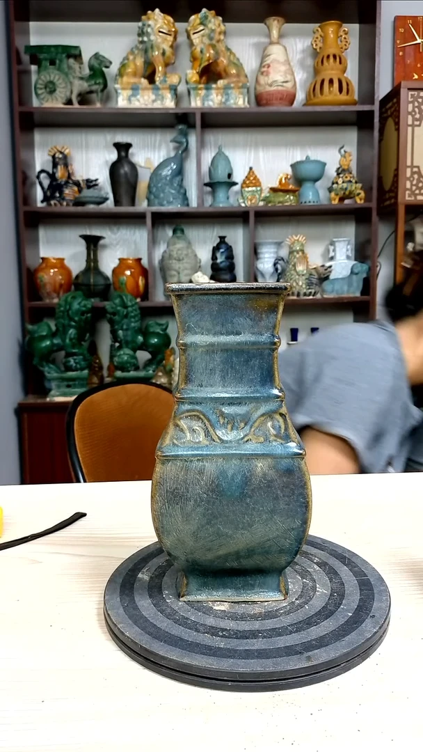 经典精美复古风格瓷器