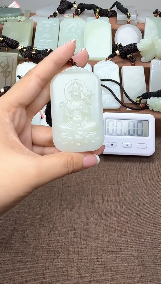颈饰未镶嵌和田玉1