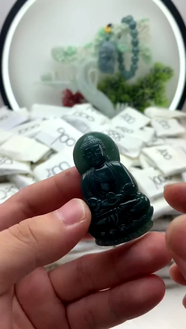 翡翠未镶嵌颈饰C****W挂件